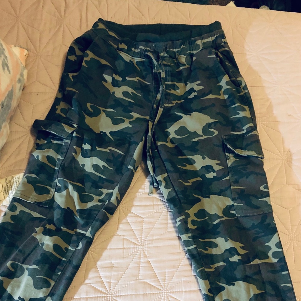 Camo joggers/ pants